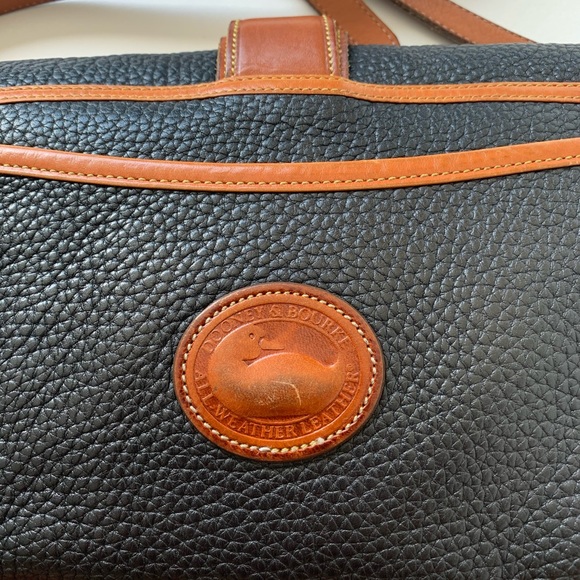 Crossover Vintage Dooney and Bourke - Picture 3 of 4
